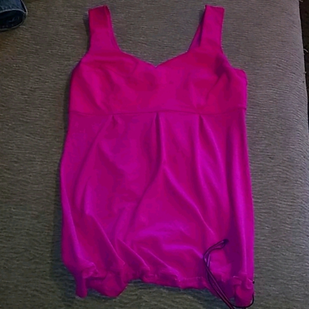 Lululemon top